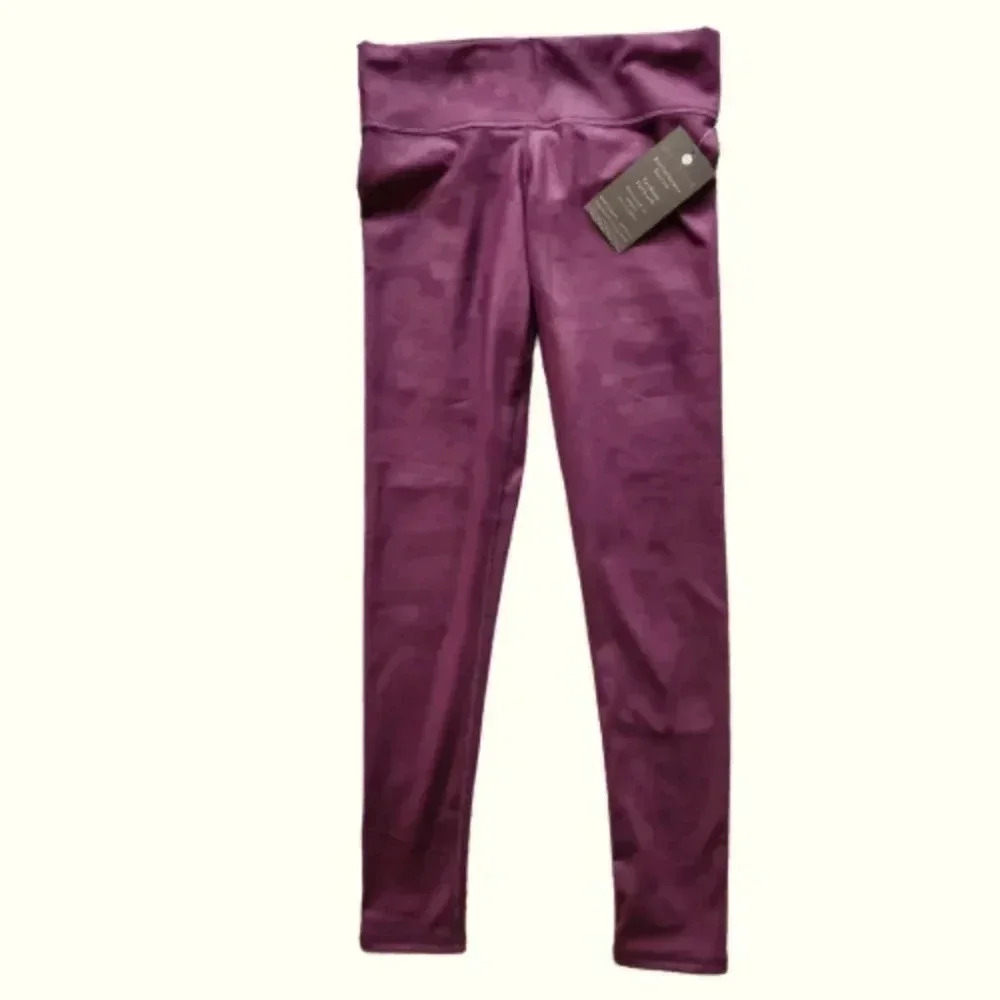 NWT Vie Active purple/maroon leggings Size XS